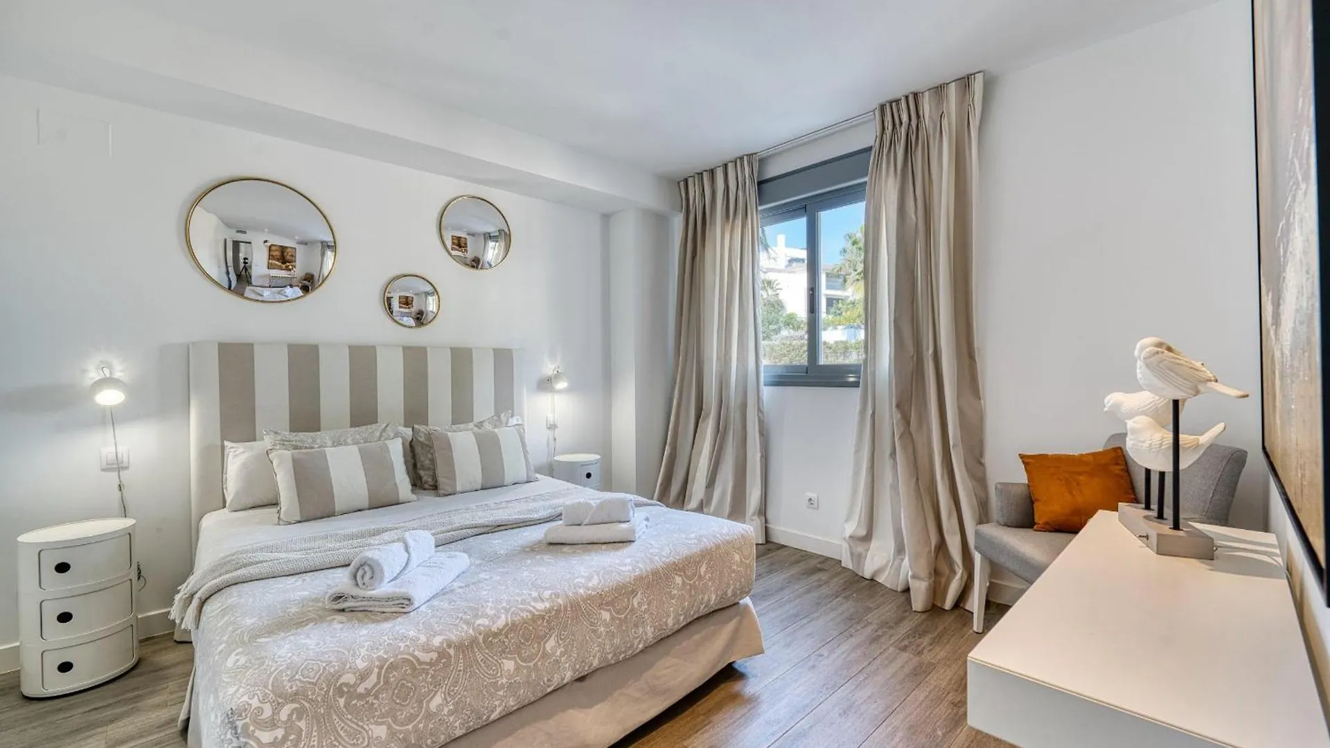 3070 Cabopino Luxury Apartment Marbella